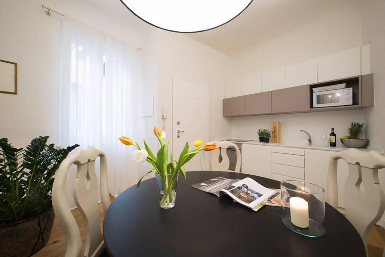 Tg - One Bedroom Luxury Apartment In The Fashion District Флоренція Екстер'єр фото