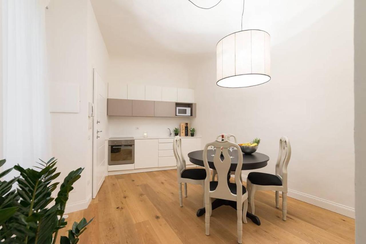 Tg - One Bedroom Luxury Apartment In The Fashion District Флоренція Екстер'єр фото