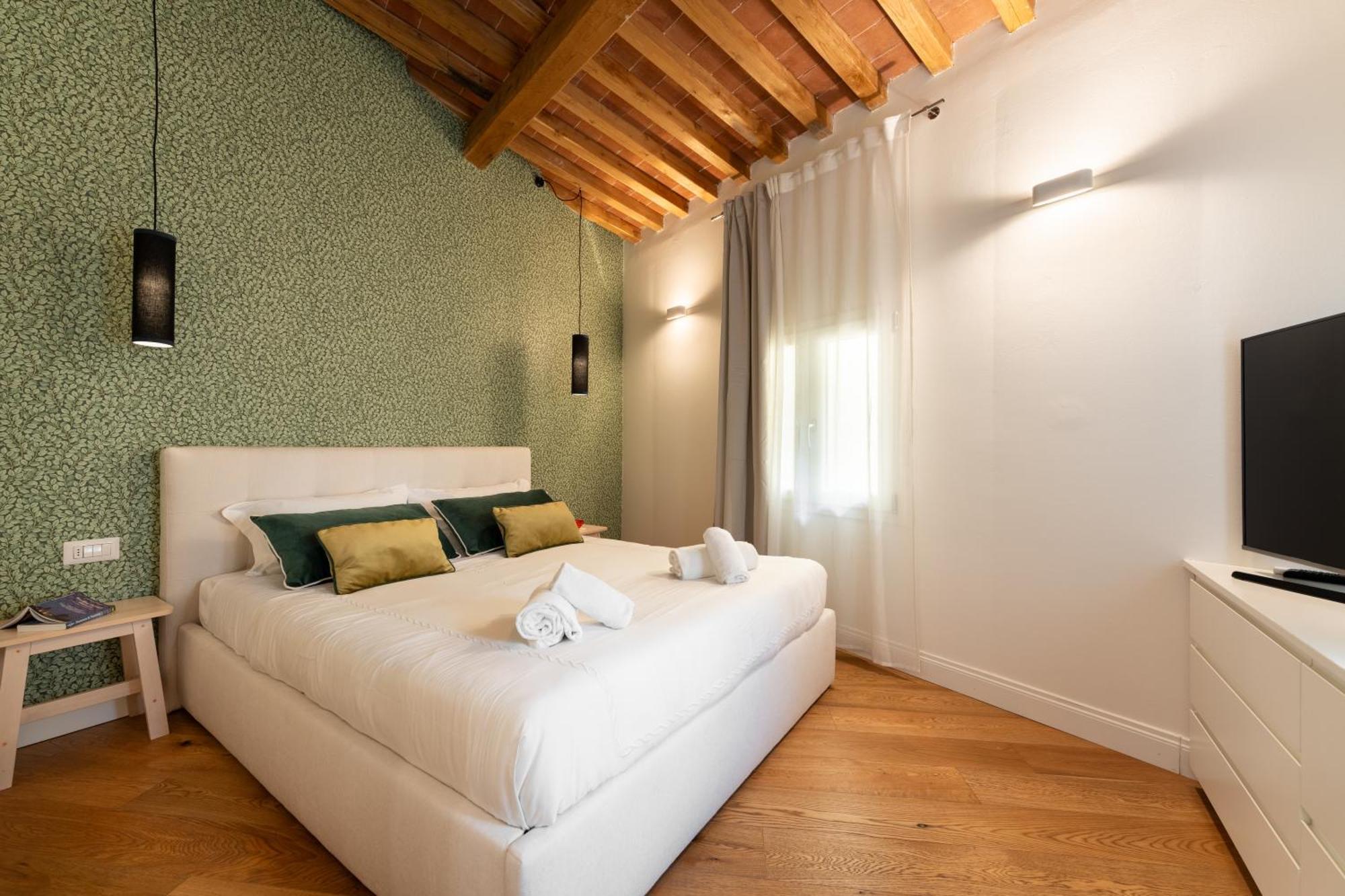 Tg - One Bedroom Luxury Apartment In The Fashion District Флоренція Екстер'єр фото