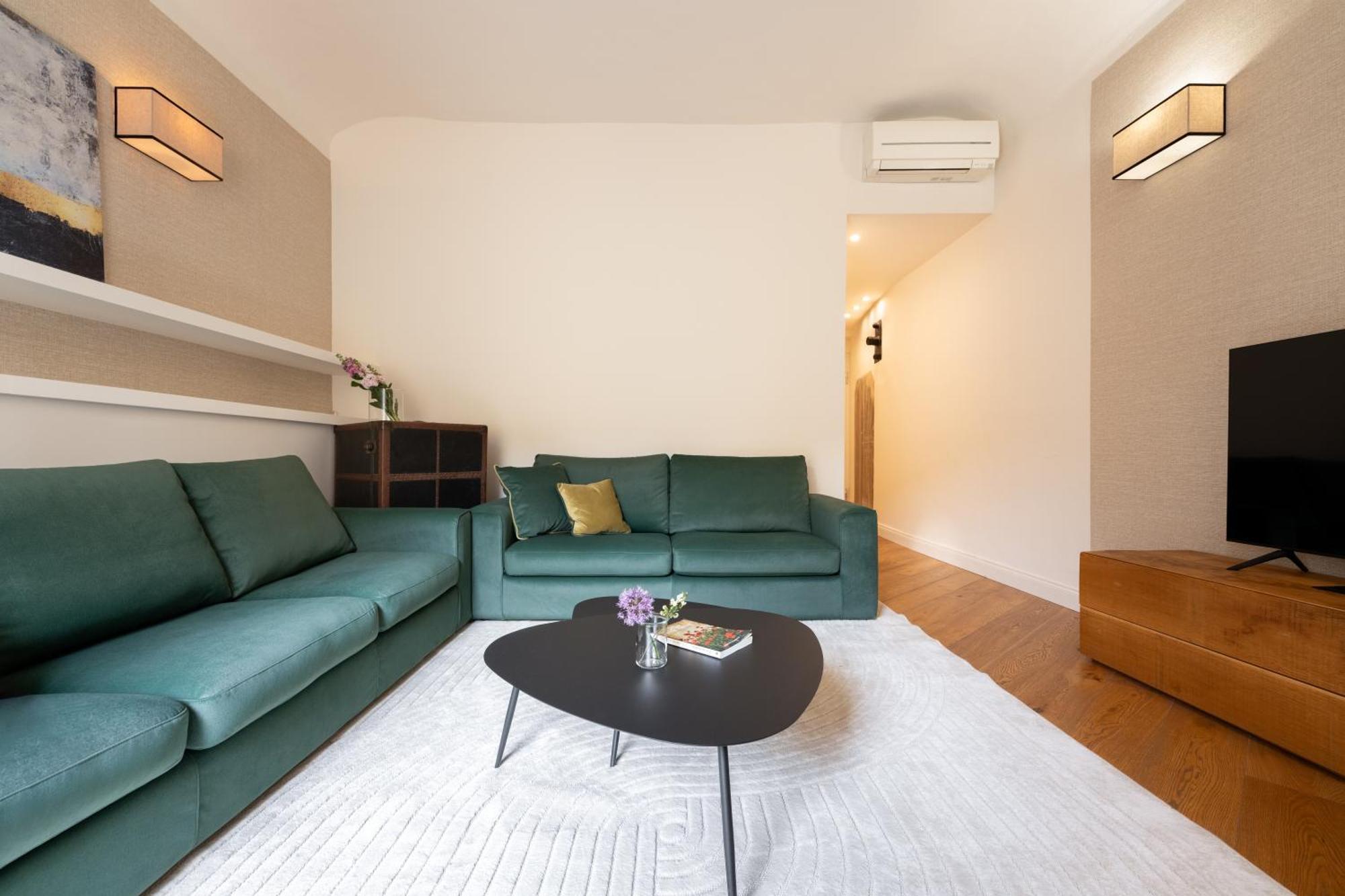 Tg - One Bedroom Luxury Apartment In The Fashion District Флоренція Екстер'єр фото