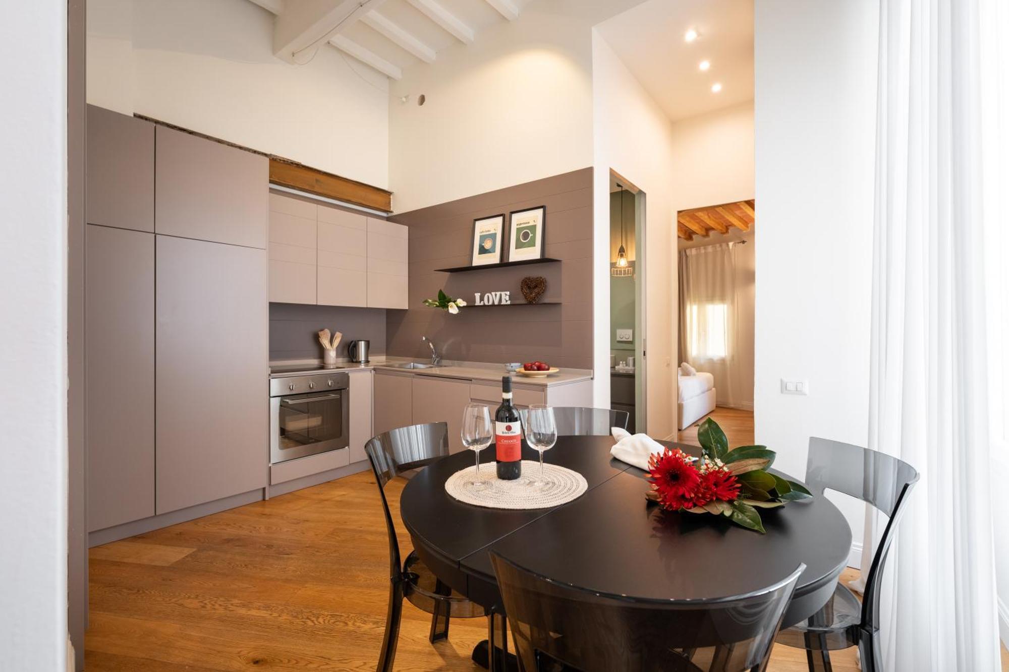 Tg - One Bedroom Luxury Apartment In The Fashion District Флоренція Екстер'єр фото
