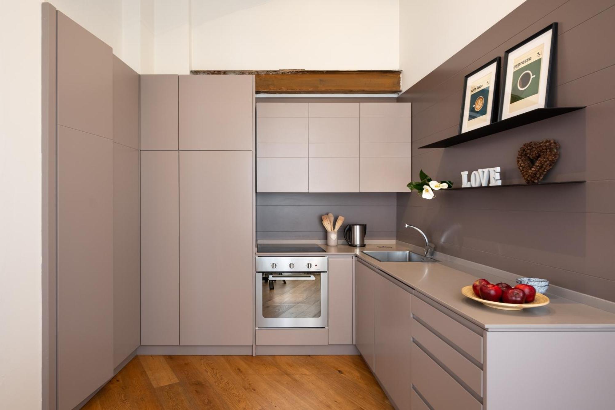 Tg - One Bedroom Luxury Apartment In The Fashion District Флоренція Екстер'єр фото